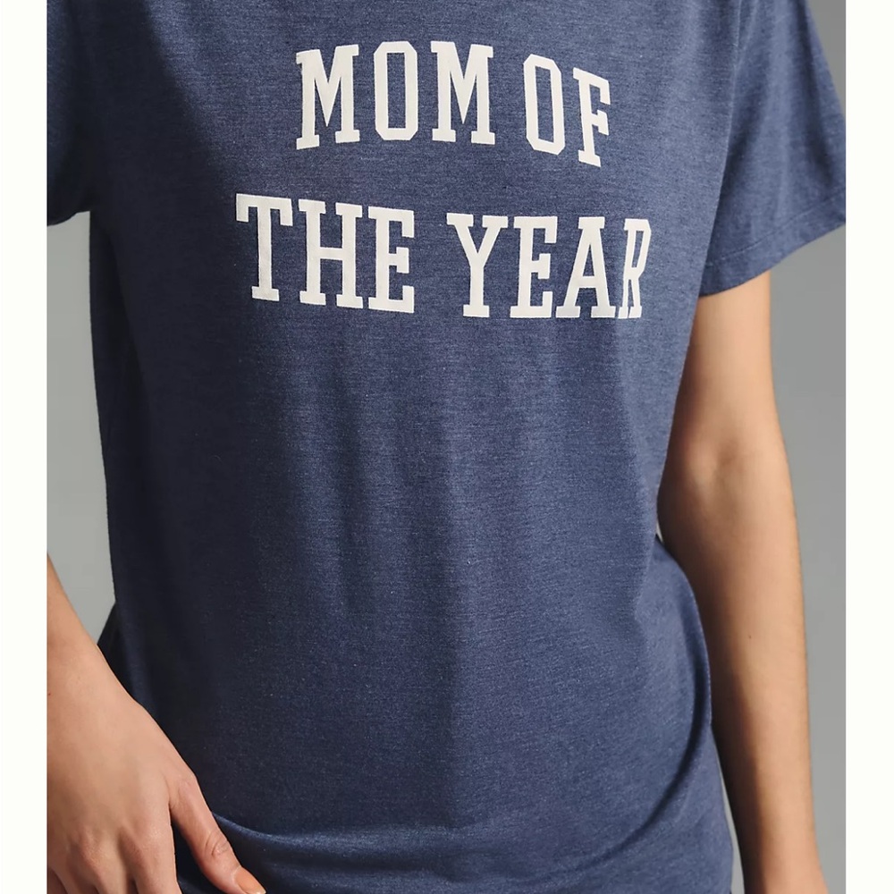 Favorite Daughter Mom of the Year Tee - Picture 4 of 4